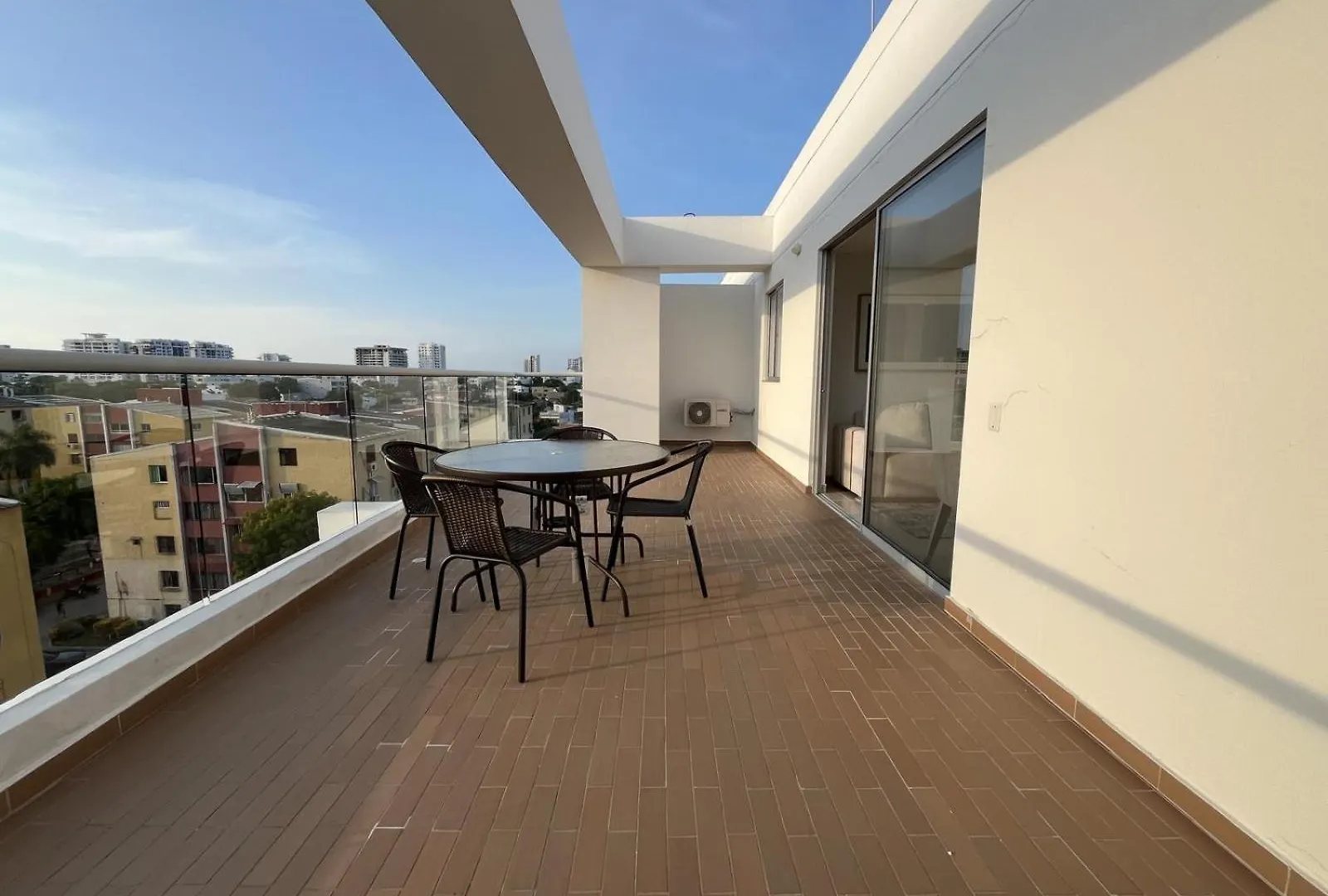 Apartment With Large Balcony Cartagena